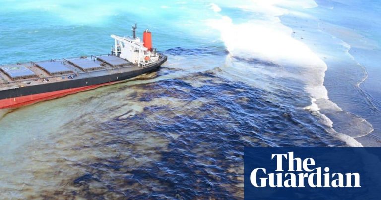 Only 0.5% of 90,000 oil slicks reported over five-year period, analysis finds