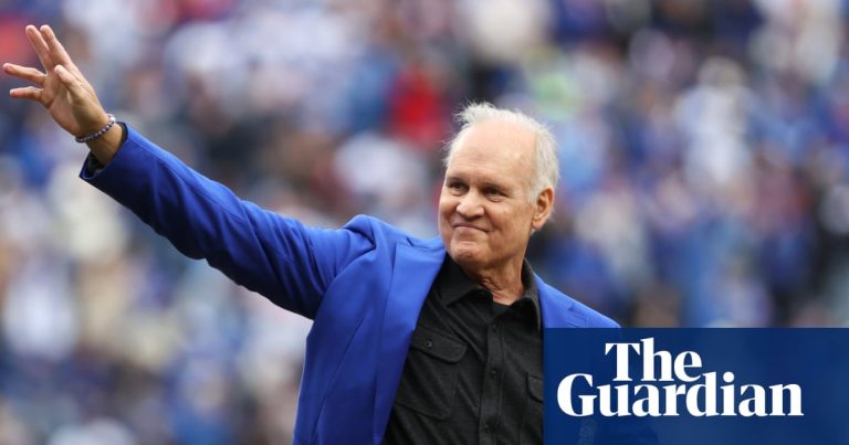 Cubs hall of famer Ryne Sandberg dies at age 65