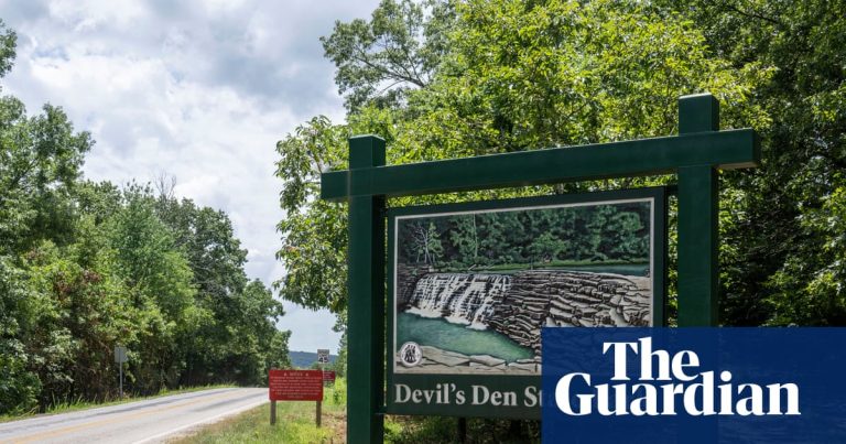 Arkansas police arrest man in killings of married couple hiking in state park