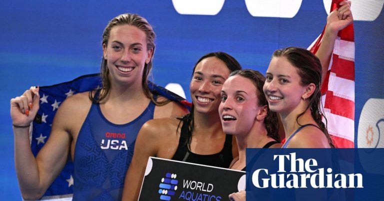 US women set world record in relay at swim worlds, while Summer McIntosh wins fourth gold