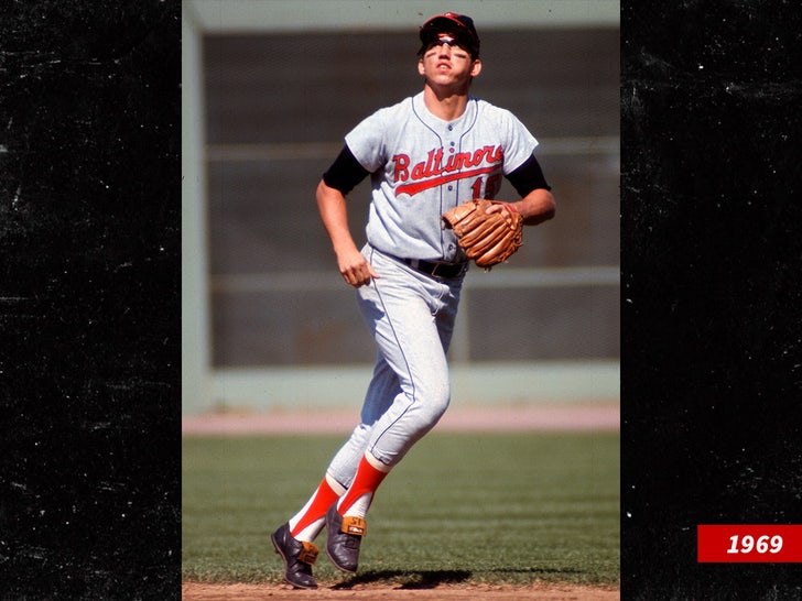 Davey Johnson sub getty swipe 3