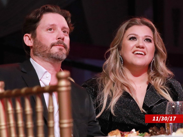 kelly-clarkson-brandon-blackstock-sub-getty-1
