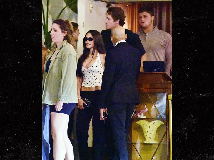 Madison-Beer-Justin-Herbert-the-image-direct-1