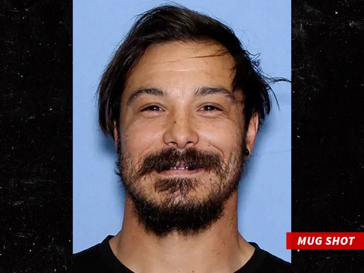 travis decker mug shot Wenatchee Police Department sub swipe