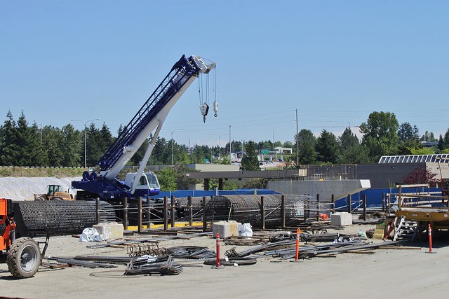 East Link construction at 136th